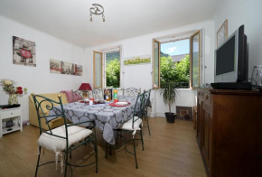 Jolie chambre au calme à Auzat